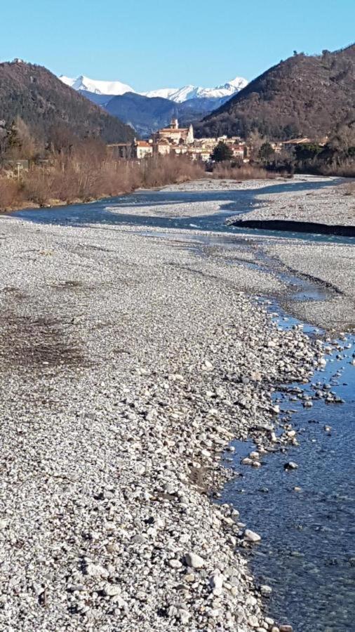 Appartement T3 63M2 - L'Atypique Et Son Jardin De 350M2 Au Coeur De Digne Dış mekan fotoğraf