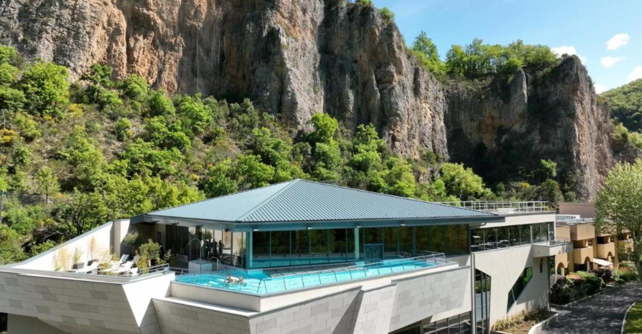 Appartement T3 63M2 - L'Atypique Et Son Jardin De 350M2 Au Coeur De Digne Dış mekan fotoğraf